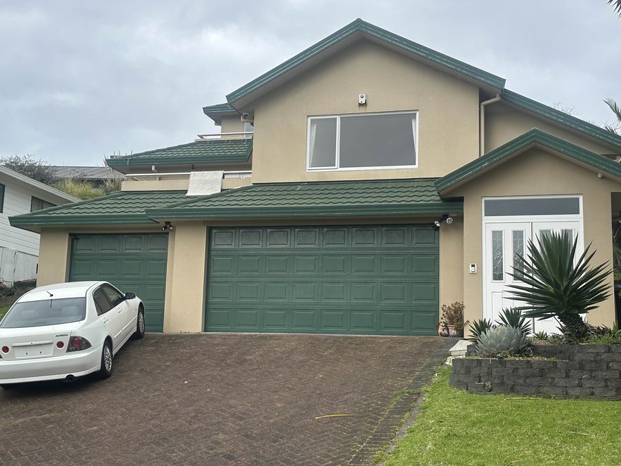 Automatic garage door opener installed in Auckland